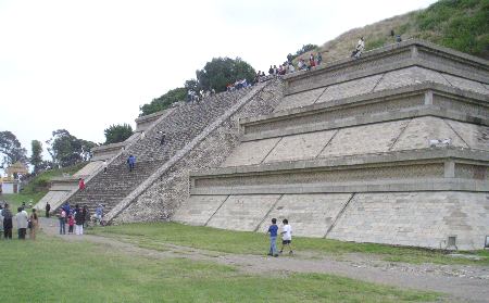 Great-pyramid-Cholula